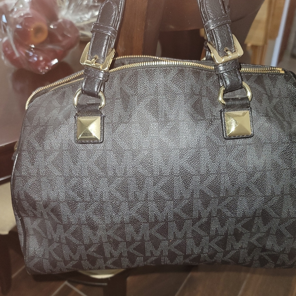 Mk Hobo Bag With Matching Wallet - image 4